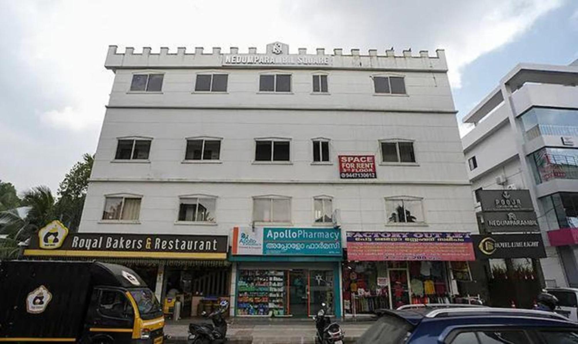 Fabhotel Lime Light Kochi Exterior foto